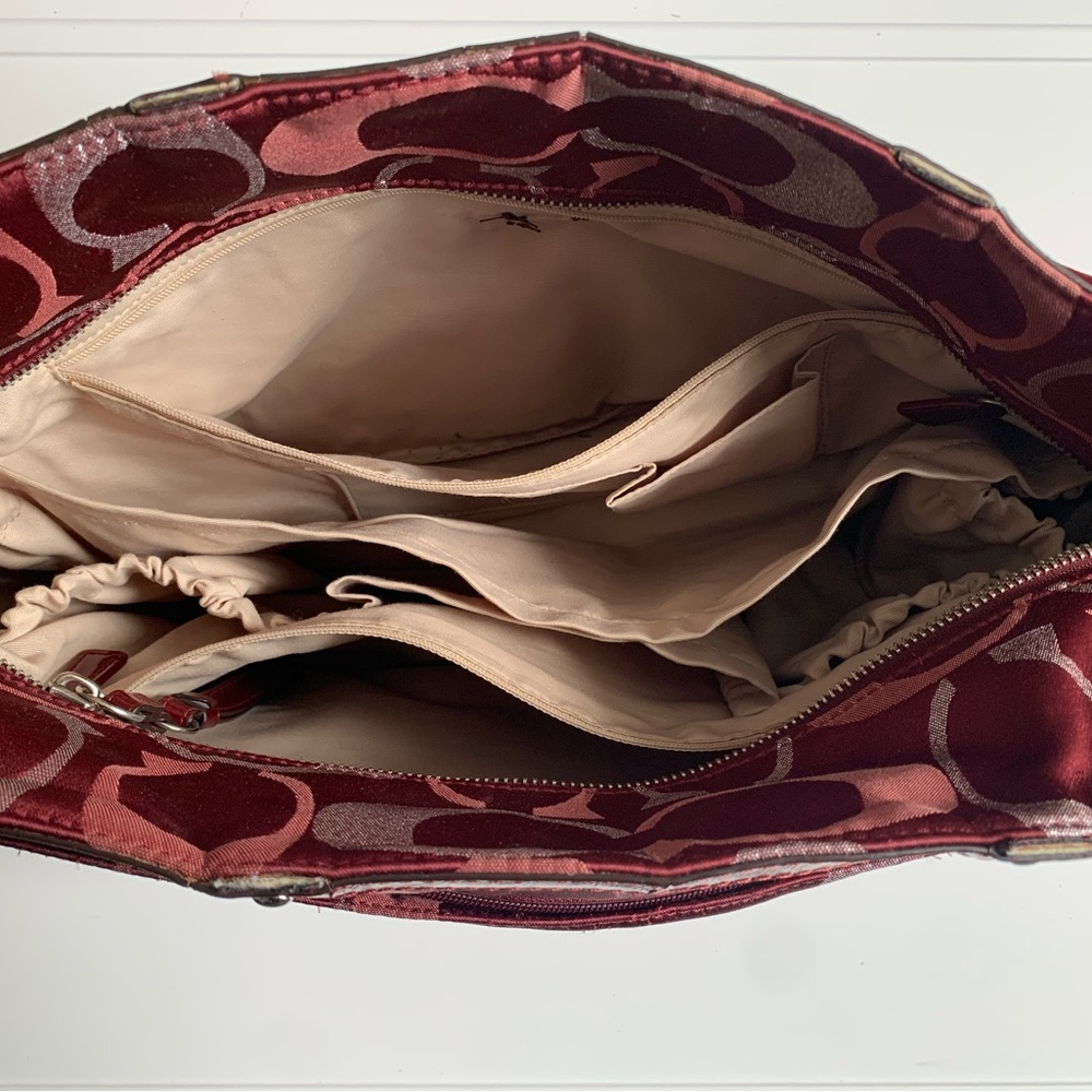 Extra Large Coach Burgundy Shoulder Bag or Cross Body - Picture 5 of 13